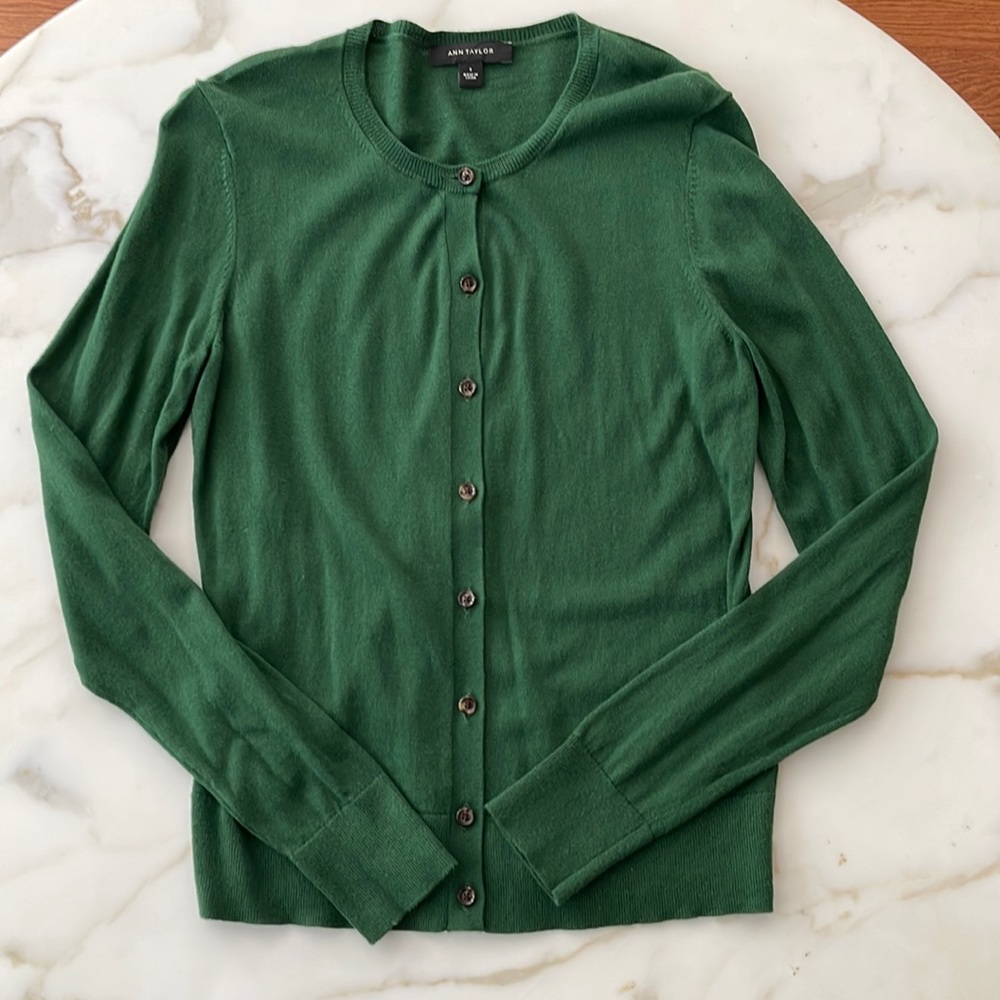 Ann Taylor green cardigan